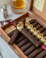
                      
                        Load image into Gallery viewer, Padron 1926 No. 2 Maduro
                      
                    