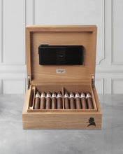 
                      
                        将图片加载到图库查看器，Davidoff Winston Churchill The Raconteur Humidor Primos (25 - 35 Cigars)
                      
                    